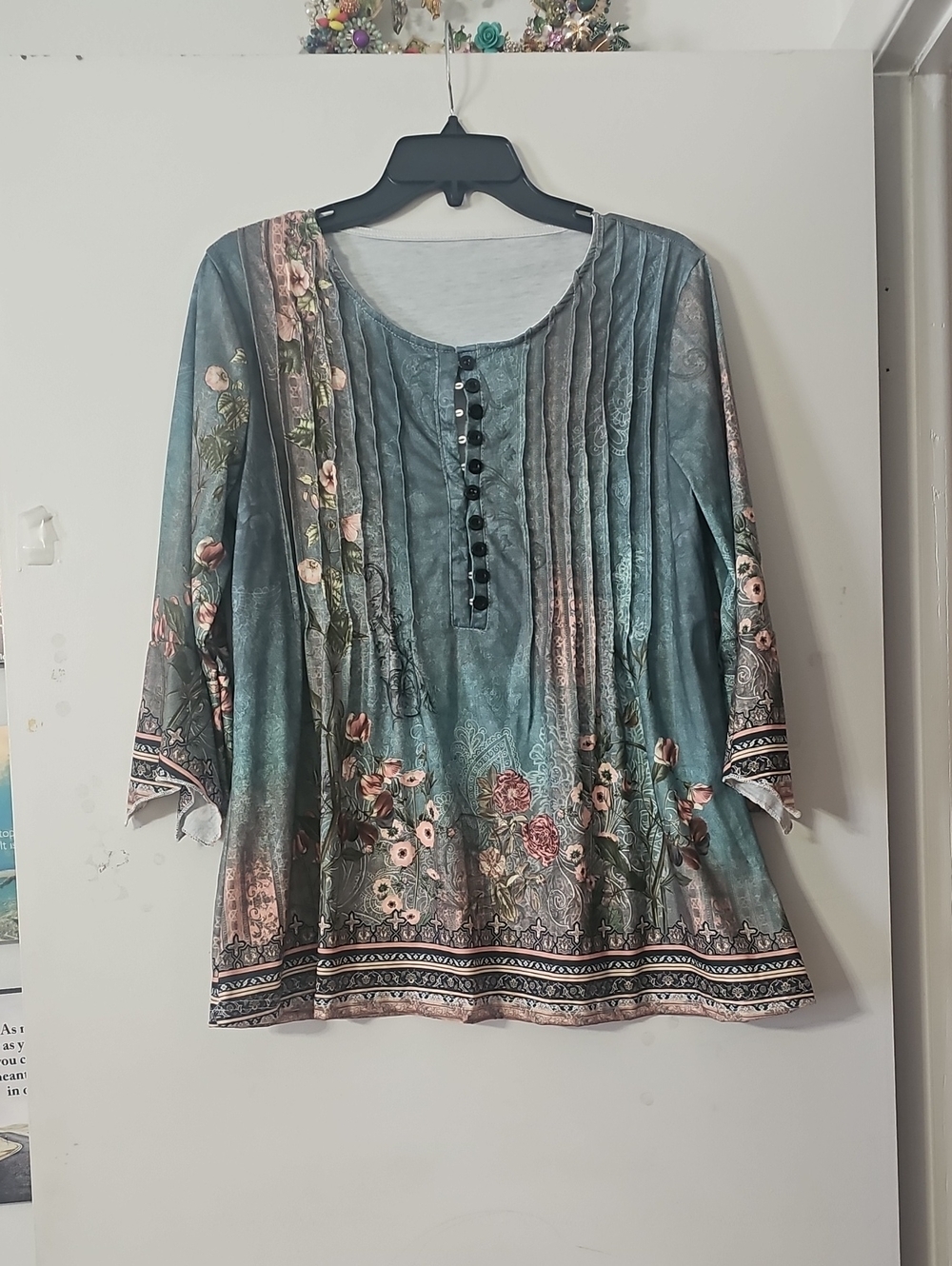 Women's Teal Floral Pintuck Button Front Top